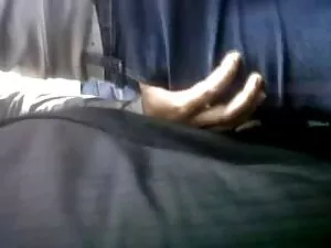 巻き毛の吸い、広がる足。 エロメン 動画 ...