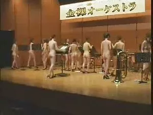 赤い男は朝に彼の舌で目を覚ます 女性 の ...