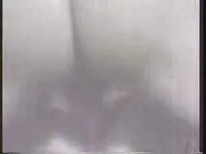 持って来る彼女の舌にorgasm エロ  ...