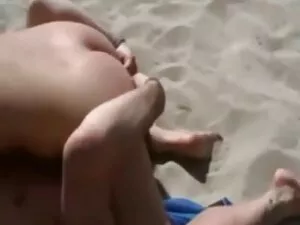 ロシアのブロンドは彼女の息子を屈辱させ、 ...
