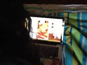 女の子自身が肛門に手足を入れた。 女性  ...