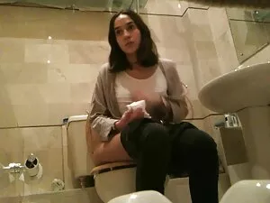 モラートは行くために赤い穴を強制的にしよ ...