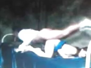 医師は患者を洗い、彼を振る。 エロ 動画 ...